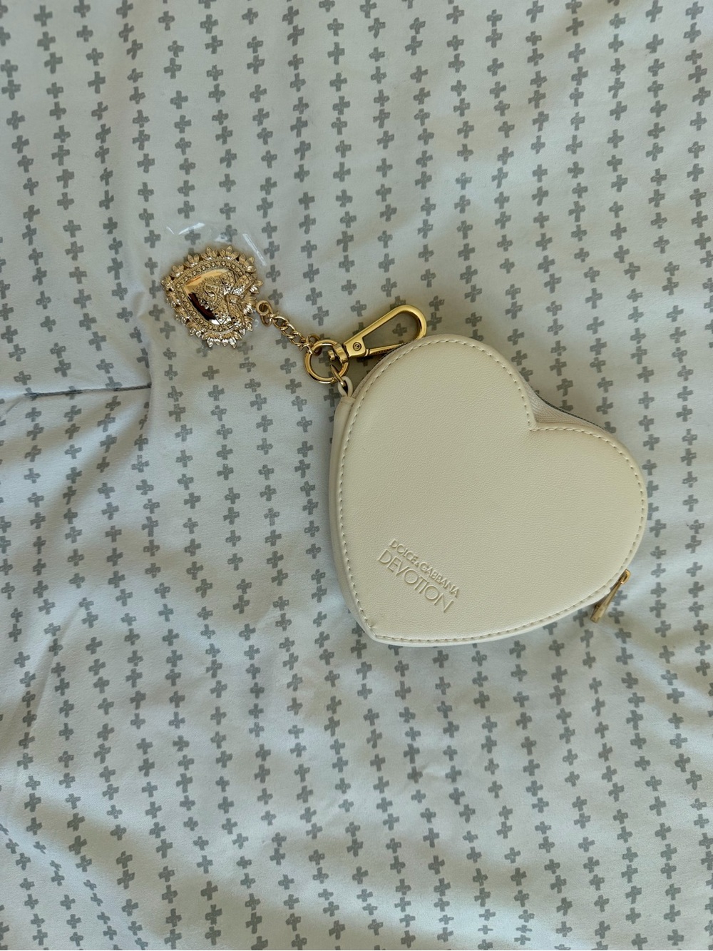 Dolce & Gabbana White Heart Devotion Key & Card Holder with Gold Charm